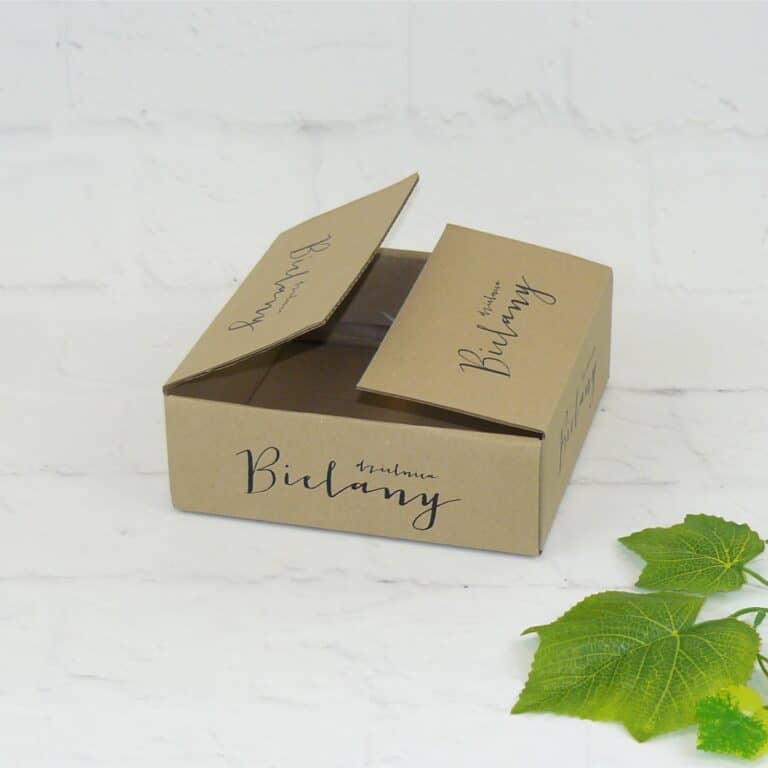 opakowanie wysyłkowe z nadrukiem